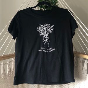 BASIC T-SHIRT PLANTS